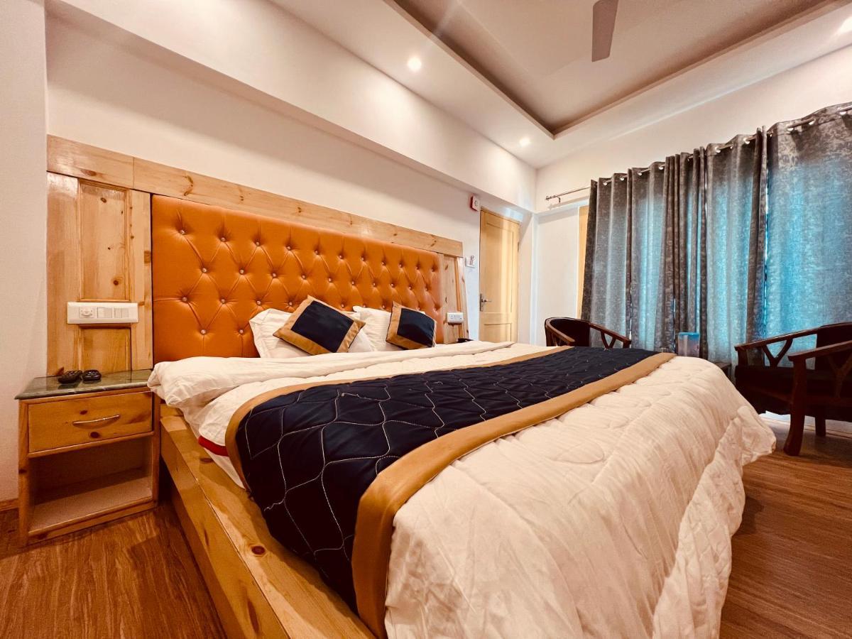 The Radhika - A Luxury Resort In Mountains Manāli Exteriör bild